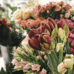 Fête des Mères : Où trouver un fleuriste ouvert tard à Paris pour un cadeau de dernière minute ?